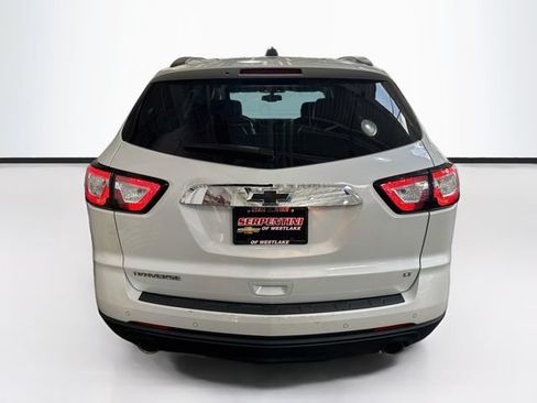 Used 2017 Chevrolet Traverse LT FWD image 7