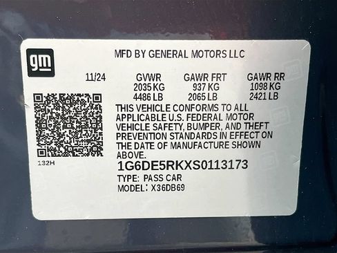 Used 2025 Cadillac CT4 Luxury w/ Cold Weather Package AWD/4WD image 31