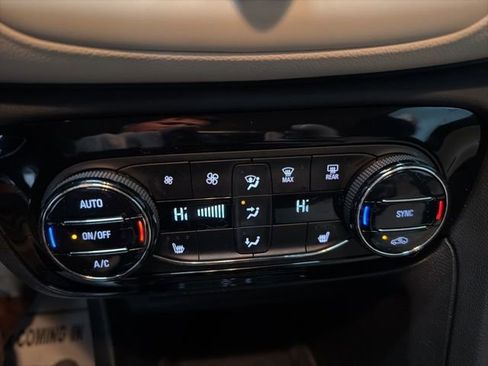 Used 2023 Buick Encore GX Select image 13