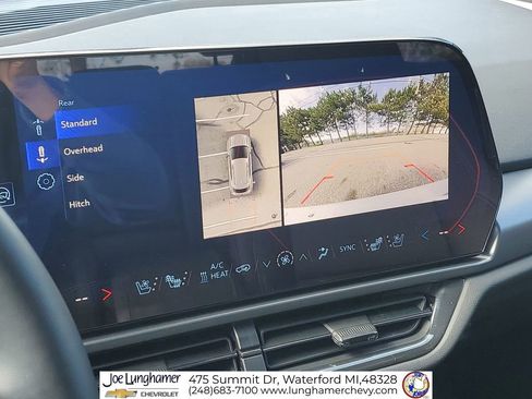 Used 2025 Chevrolet Equinox EV RS w/ Active Safety Package 3 AWD/4WD image 17