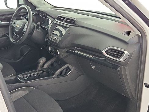 Used 2023 Chevrolet TrailBlazer LT FWD image 33