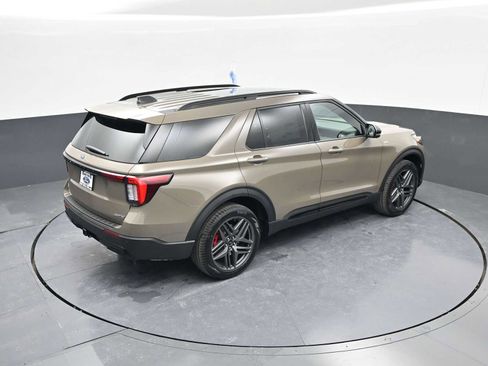 New 2026 Ford Explorer ST-Line w/ ST-Line Street Pack image 58