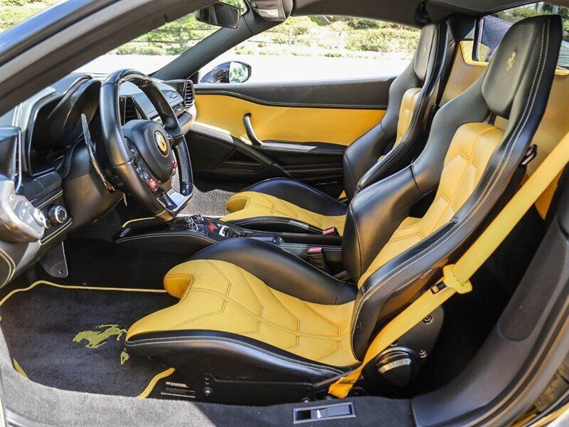 Used 2013 Ferrari 458 Spider RWD image 36