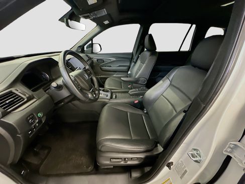 Used 2023 Honda Passport EX-L image 13