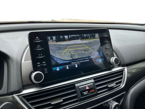 Used 2022 Honda Accord Sport image 12