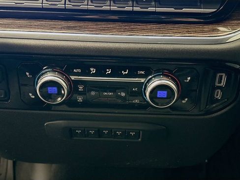 Certified 2024 GMC Sierra 2500 SLE w/ SLE Convenience Package image 16