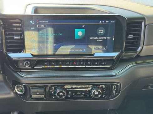 Used 2023 Chevrolet Silverado 1500 ZR2 w/ Technology Package image 16