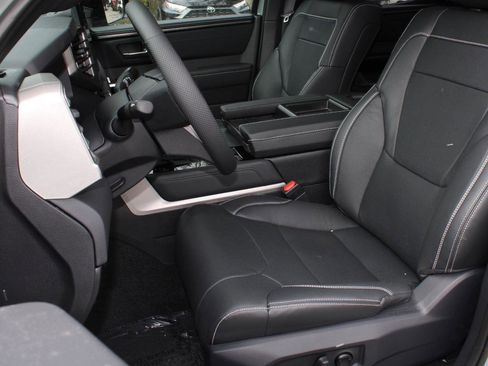 New 2026 Toyota Tundra Limited AWD/4WD image 15