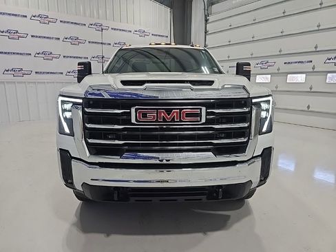 Used 2025 GMC Sierra 2500 SLE w/ Max Trailering Package image 11