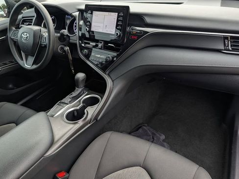 Used 2023 Toyota Camry LE FWD image 31