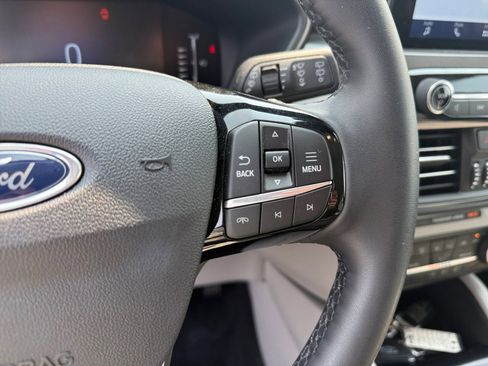 Certified 2023 Ford Escape Active image 15