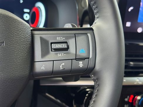 New 2026 Nissan Pathfinder Platinum image 35