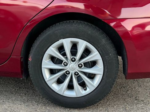 Used 2015 Toyota Camry LE FWD image 37