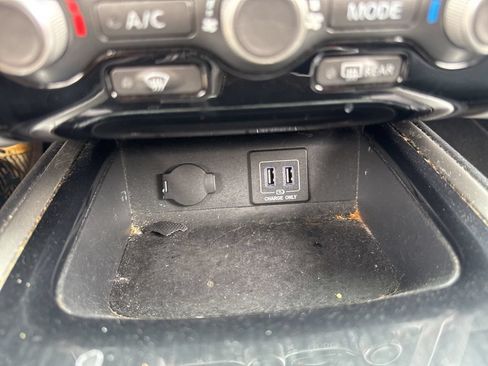 Used 2018 Nissan Pathfinder S FWD image 19