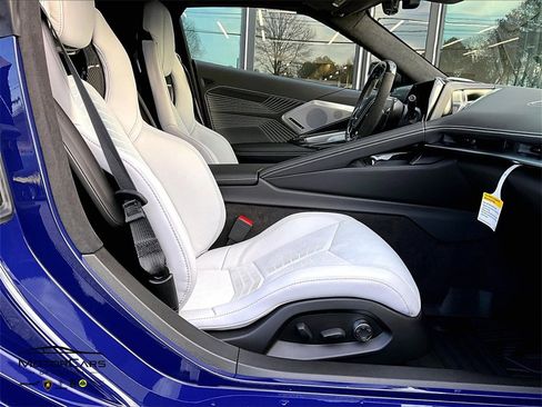 Used 2026 Chevrolet Corvette ZR1 w/ ZR1 Carbon Fiber Aero Package image 8