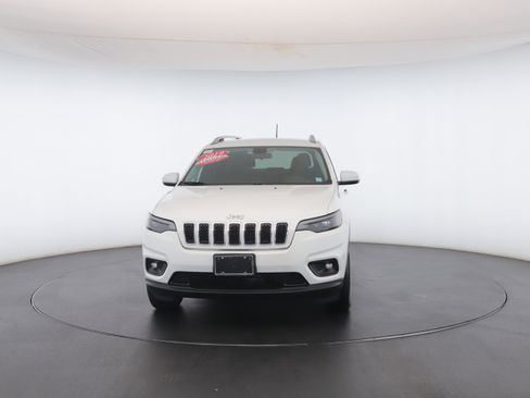 Used 2019 Jeep Cherokee Latitude Plus image 34