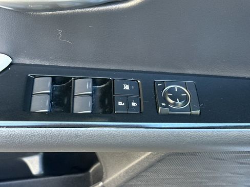 Used 2023 Lexus UX 250h F Sport w/ Accessory Package (Z2) image 12