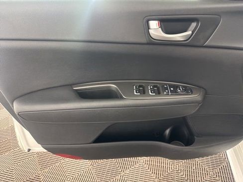 Used 2016 Kia Optima LX image 19