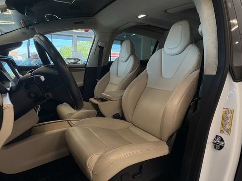 Used 2019 Tesla Model X AWD/4WD image 23