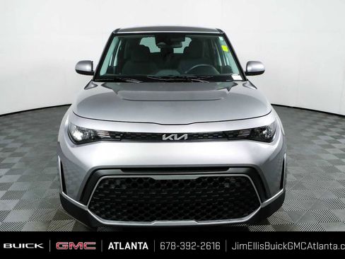 Used 2025 Kia Soul LX FWD image 23
