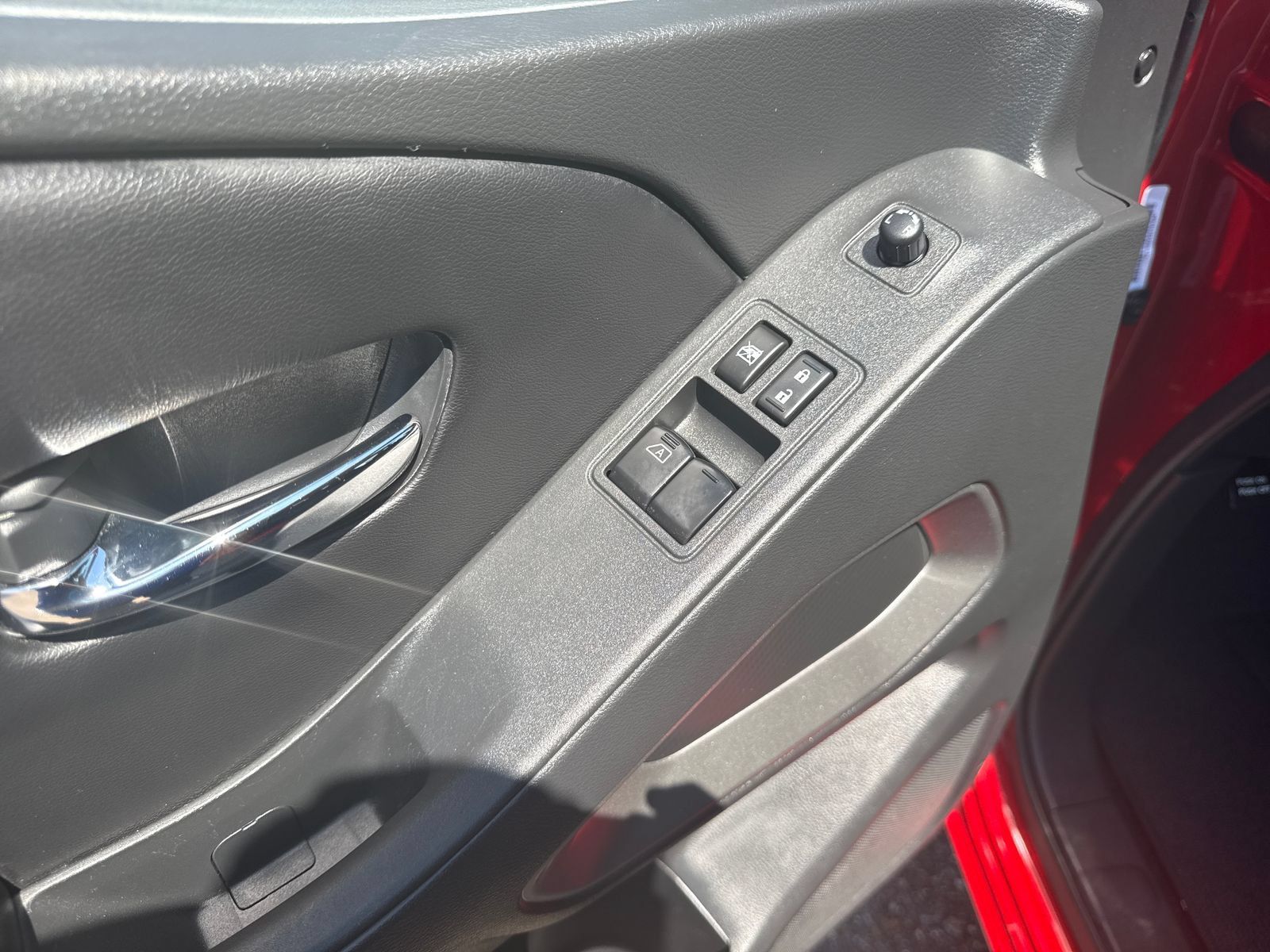 Used 2025 Nissan Frontier SV RWD image 11