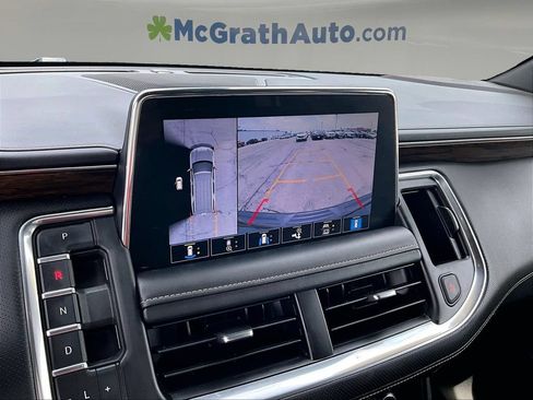 Used 2021 Chevrolet Tahoe Premier w/ Premium Package AWD/4WD image 17