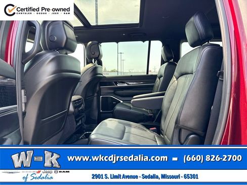 Certified 2022 Jeep Wagoneer Series III w/ Premium Group I AWD/4WD image 25