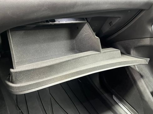 Used 2020 Buick Envision Essence FWD image 28