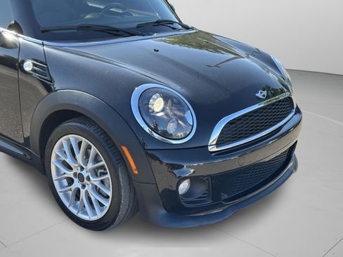 Used 2014 MINI Cooper Clubman FWD image 28