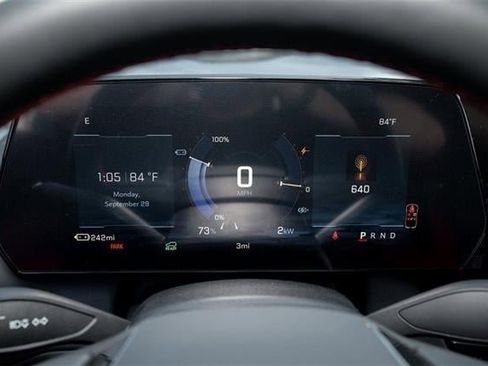 New 2026 Chevrolet Equinox EV RS image 23