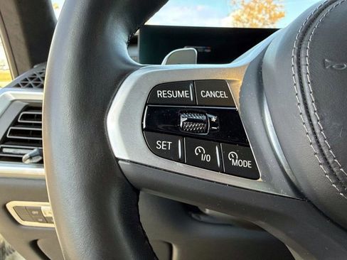 Used 2023 BMW X7 xDrive40i w/ M Sport Package image 36