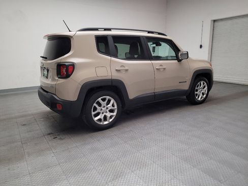 Used 2015 Jeep Renegade Latitude image 10