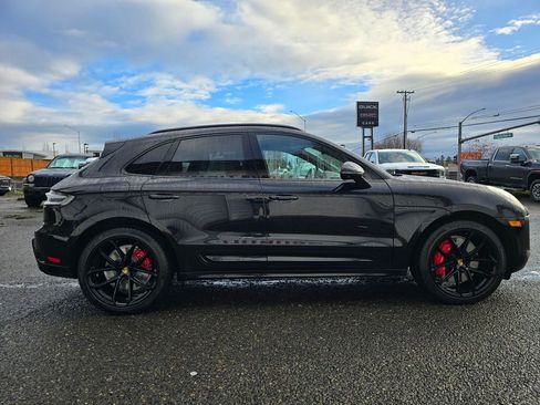 Used 2024 Porsche Macan GTS w/ Premium Plus Package image 33