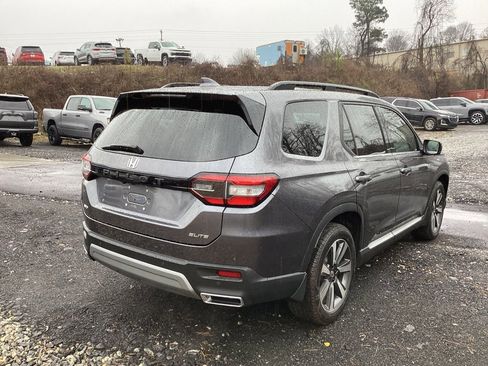 Used 2024 Honda Pilot Elite image 4