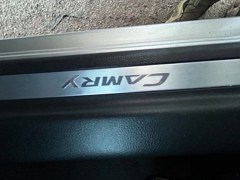 Used 2011 Toyota Camry SE w/ SE Extra-Value Pkg #1 image 3