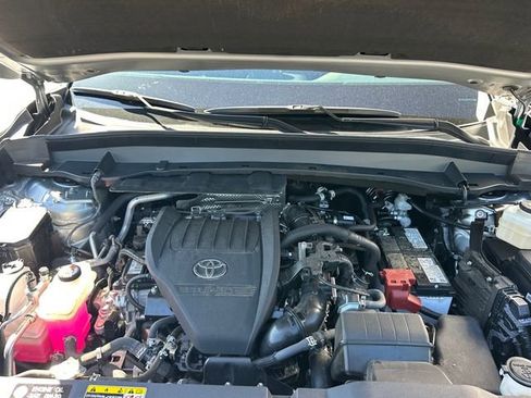 Used 2024 Toyota Grand Highlander XLE image 28