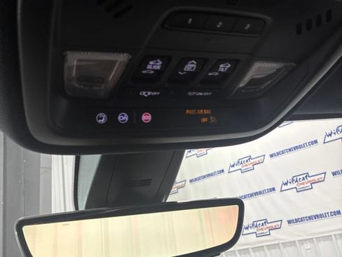 Used 2023 Chevrolet Traverse High Country w/ LPO, Floor Liner Package AWD/4WD image 33