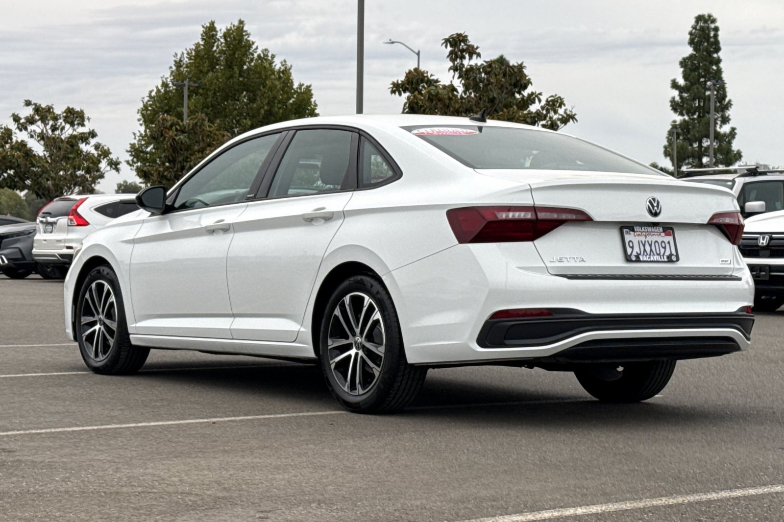 Certified 2023 Volkswagen Jetta Sport FWD image 6