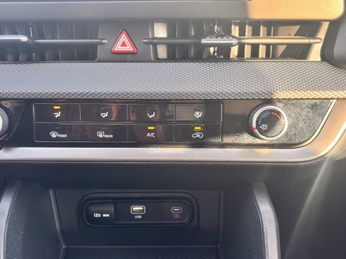 Used 2023 Kia Sportage LX image 35