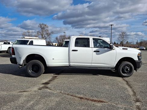 New 2026 RAM 3500 Tradesman image 9