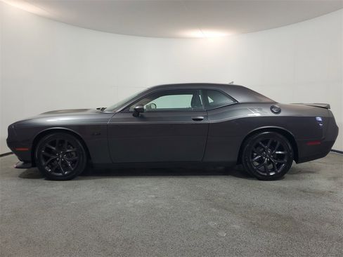 Used 2023 Dodge Challenger R/T w/ Blacktop Package image 4