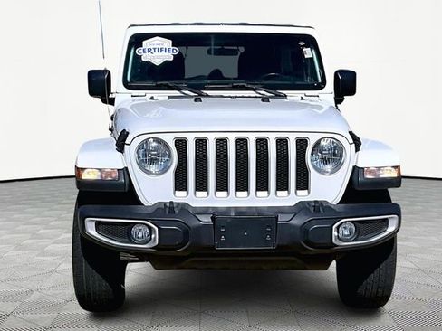 Used 2020 Jeep Wrangler Unlimited Sahara AWD/4WD image 3