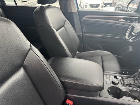 Used 2019 Volkswagen Atlas SE w/ Towing Package image 26