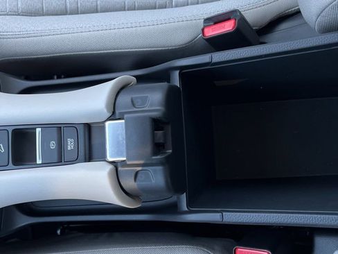 Used 2026 Honda HR-V LX image 70