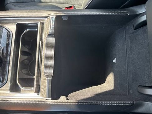 Used 2024 Jeep Wagoneer Series II w/ Flexible Seating Group RWD image 43