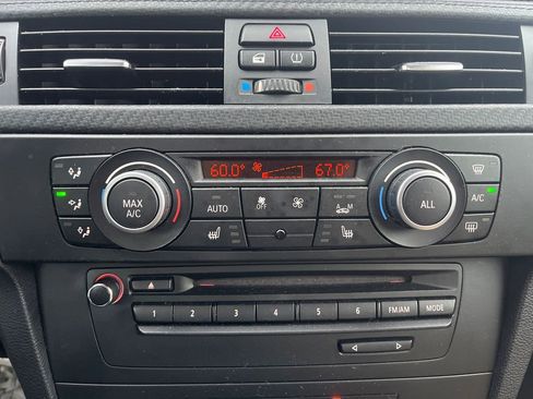 Used 2013 BMW M3 Convertible image 19