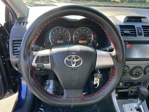 Used 2013 Toyota Corolla S image 15
