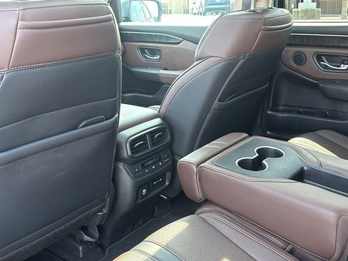 Used 2024 Honda Pilot Elite image 32