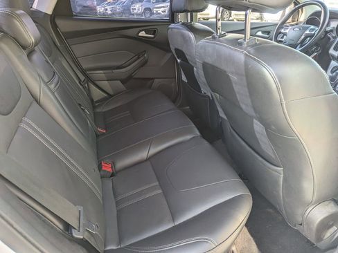 Used 2013 Ford Focus SE image 28