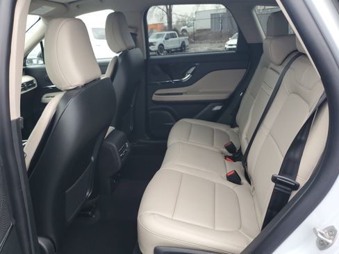 New 2026 Lincoln Corsair Premiere image 25